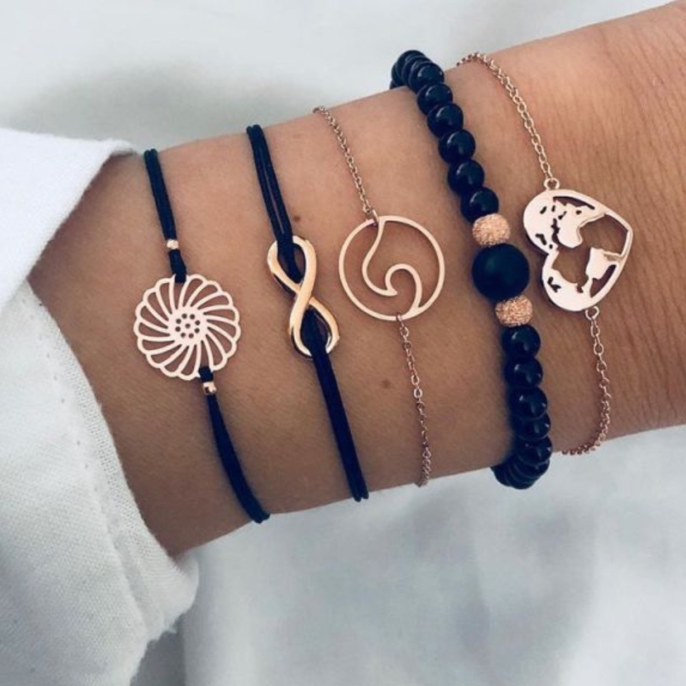 *ANTOINETTE* 5Pc Gold x Black Fashion Bracelet Set